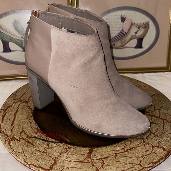 Ted Baker 10.5 41 Lorca 3 Contrast Suede Leather Mink Pink Stacked Heel Booties - Picture 2 of 11